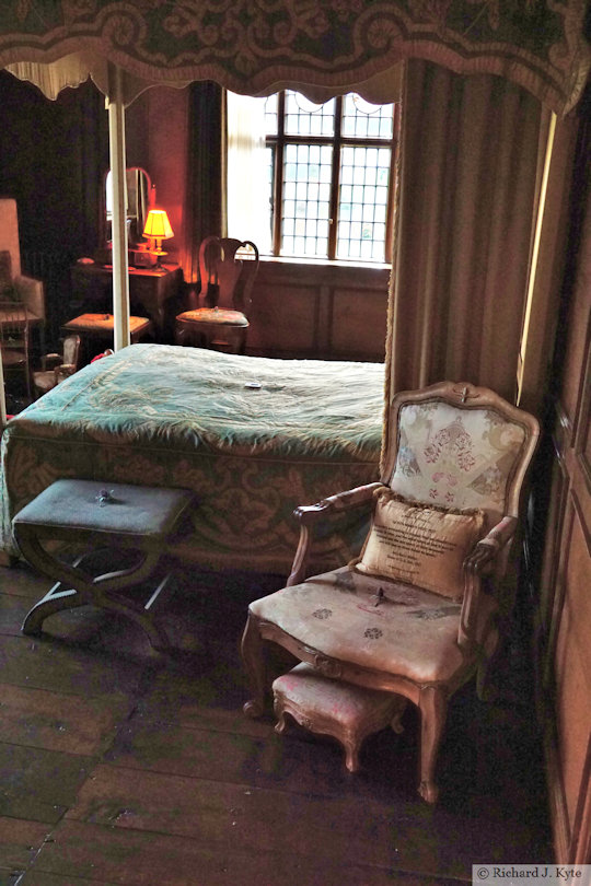 Queen Mary's Room, Packwood House, Warwickshire