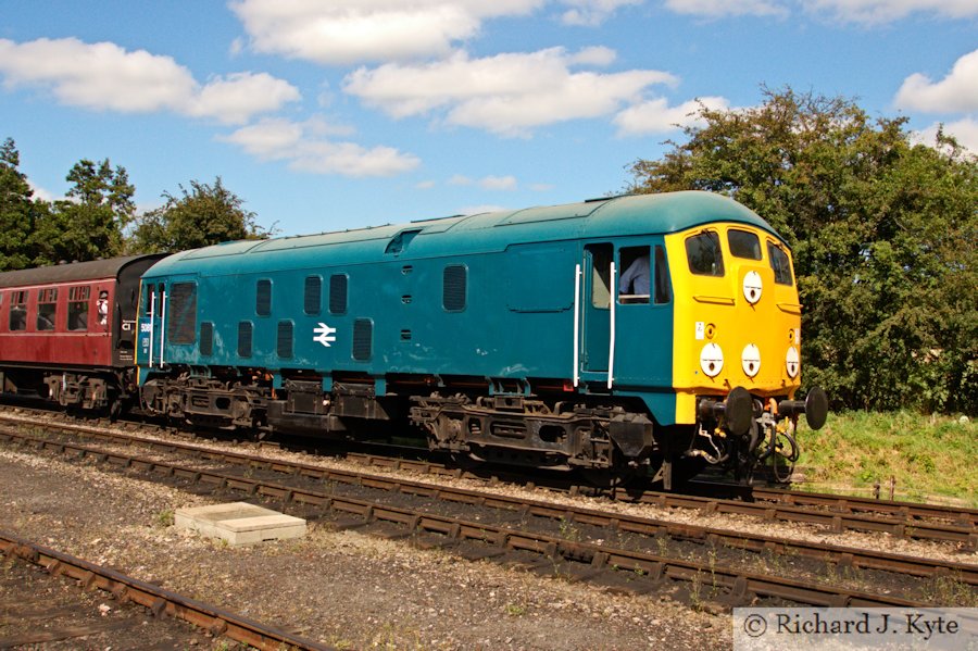 Class 24 diesel no. 5081 (TOPS 24081) departs Toddington, Gloucestershire Warwickshire Railway