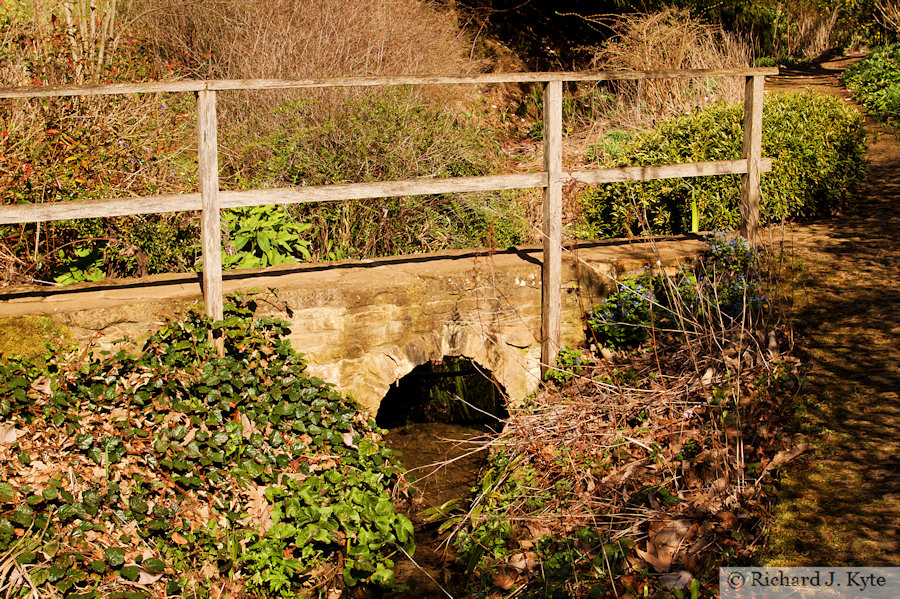 Bridge, Lower Stream Garden, Hidcote Manor Garden, Gloucestershire