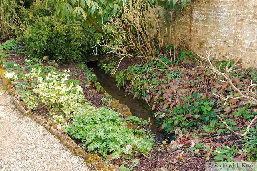 Stream, The Maple Garden, Hidcote Manor Garden, Gloucestershire