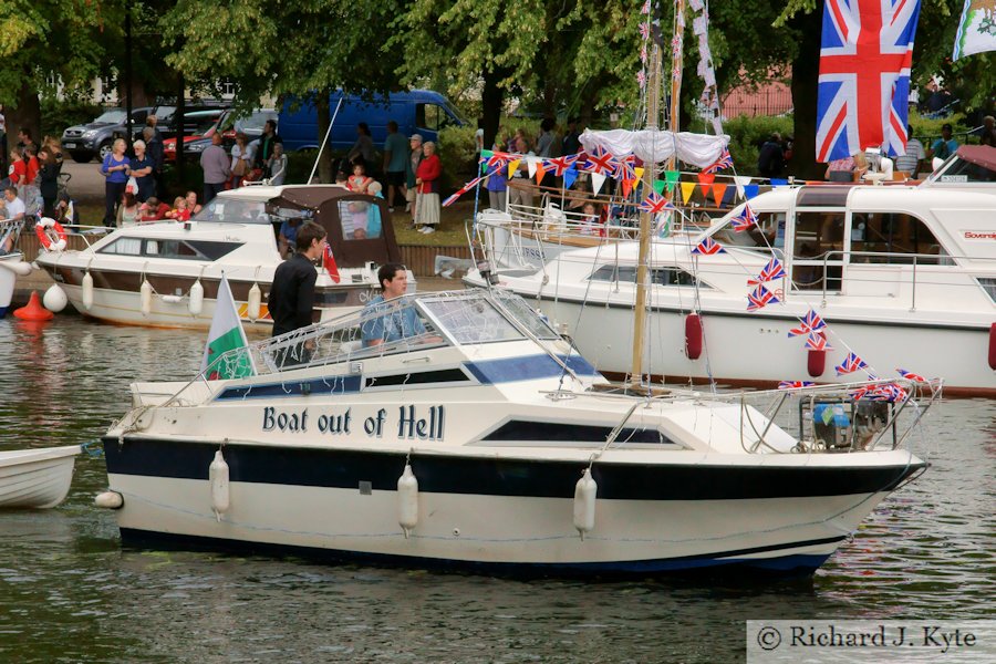 Boat out of Hell, Afternoon Parade, Evesham River Festival 2011