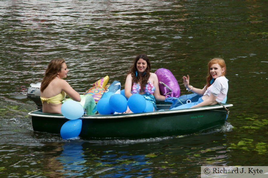"Mermaids of The Islay Mist", Afternoon Parade, Evesham River Festival 2011