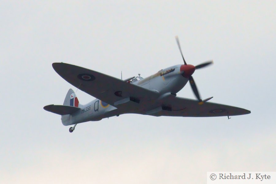 Supermarine Spitfire IX (MK 356), Evesham River Festival 2011