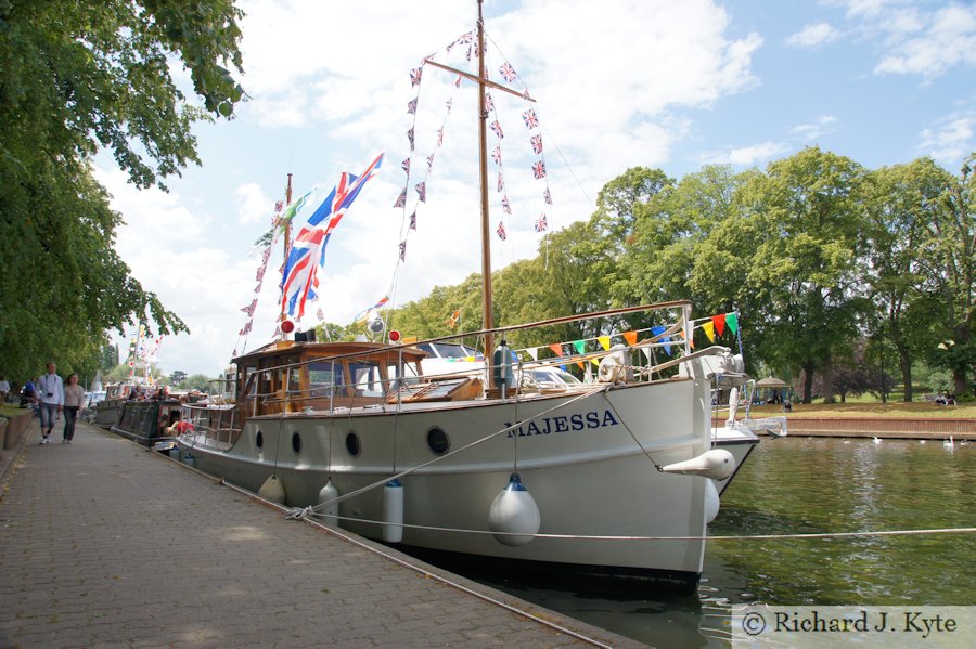 "Majessa", Evesham River Festival 2011
