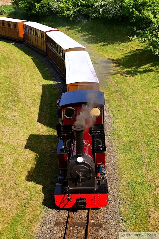 "Monty" heads for Country Park Halt, Evesham Vale Light Railway