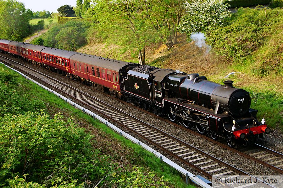 LMS Class 5MT no 45212 at Bredon with the Cathedrals Express Tour