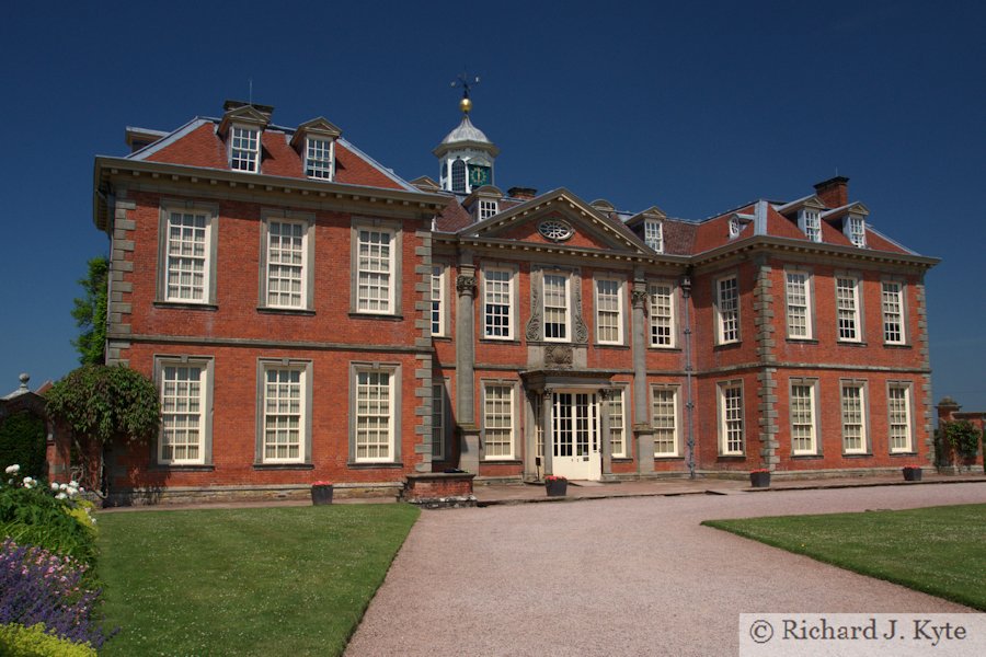 The front of Hanbury Hall, Worcestershire