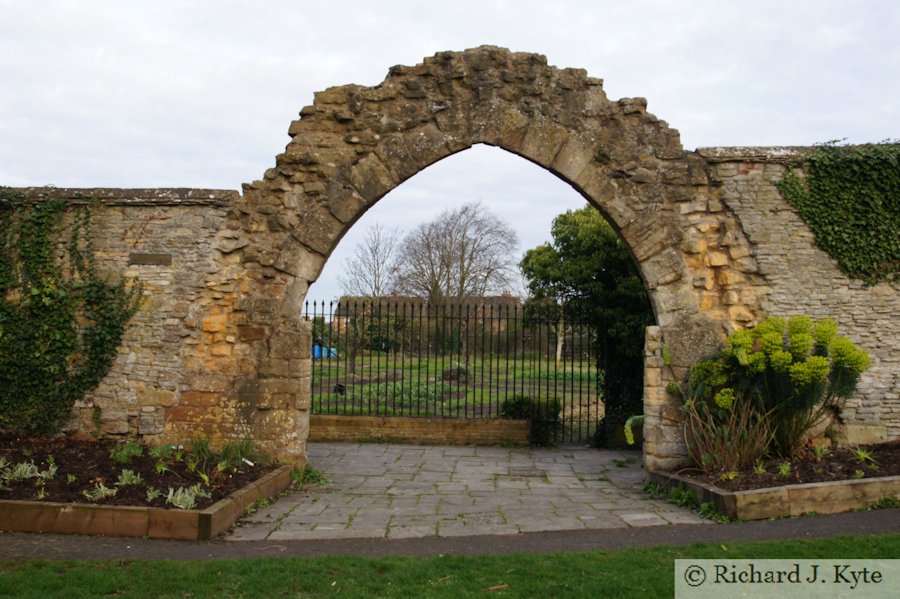 Cloister Gateway, Abbey Park, Evesham, Worcestershire