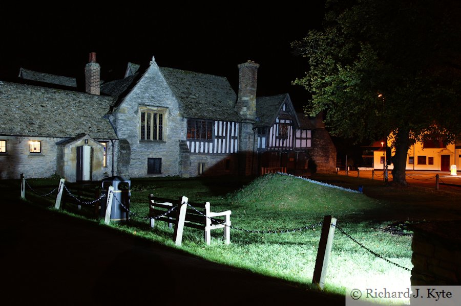 The Almonry Museum at Night, Evesham, Worcestershire