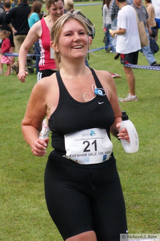 Runner 21, Evesham Vale 10K Race 2009