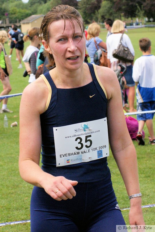 Runner 35, Evesham Vale 10K Race 2009