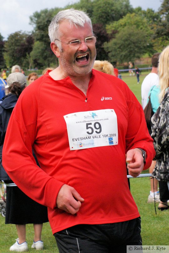 Runner 59, Evesham Vale 10K Race 2009
