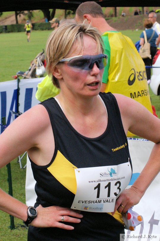 Runner 113, Evesham Vale 10K Race 2009