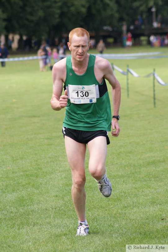 Runner 130, Evesham Vale 10K Race 2009