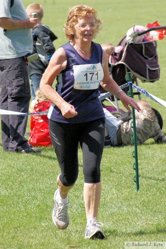 Runner 171, Evesham Vale 10K Race 2009