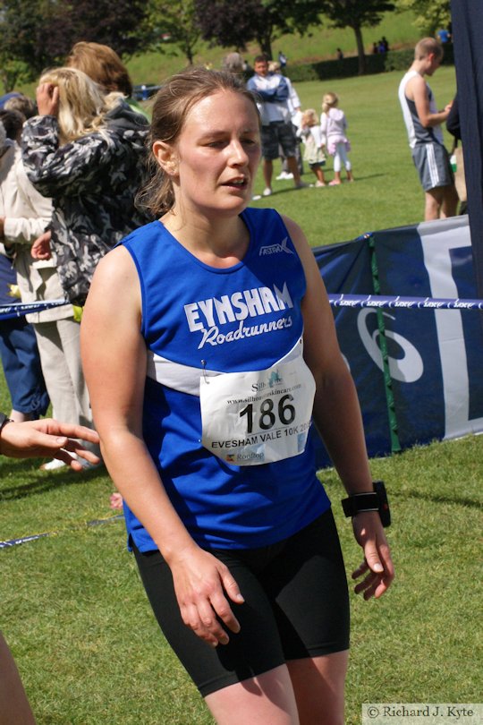 Runner 186, Evesham Vale 10K Race 2009