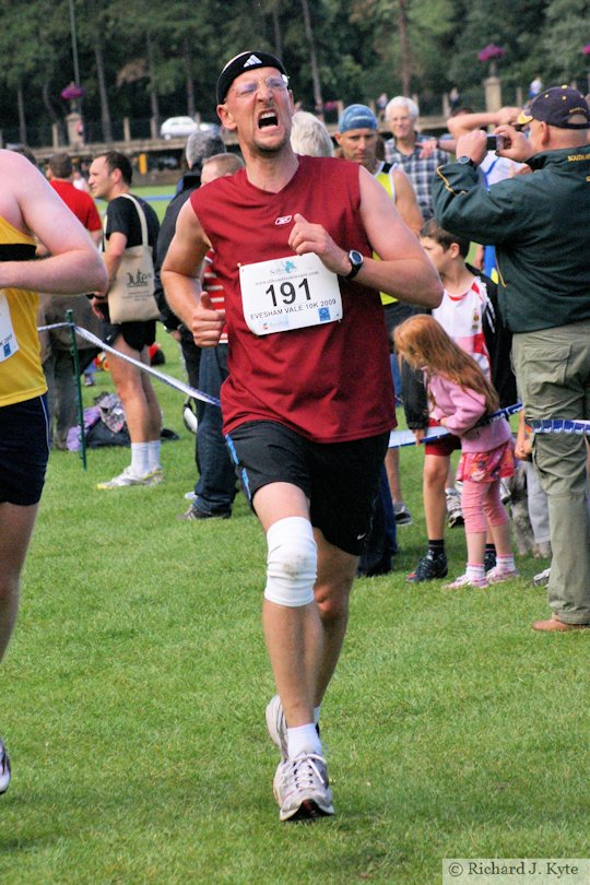 Runner 191, Evesham Vale 10K Race 2009