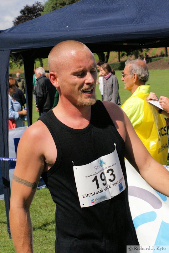 Runner 193, Evesham Vale 10K Race 2009