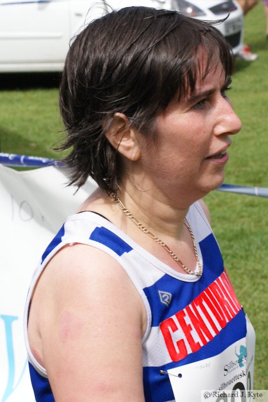 Runner 209, Evesham Vale 10K Race 2009