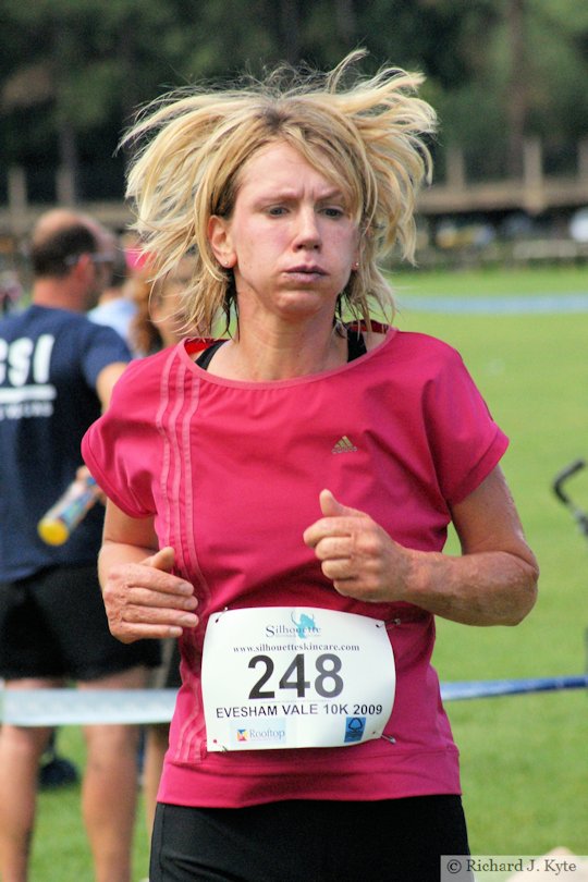 Runner 248, Evesham Vale 10K Race 2009