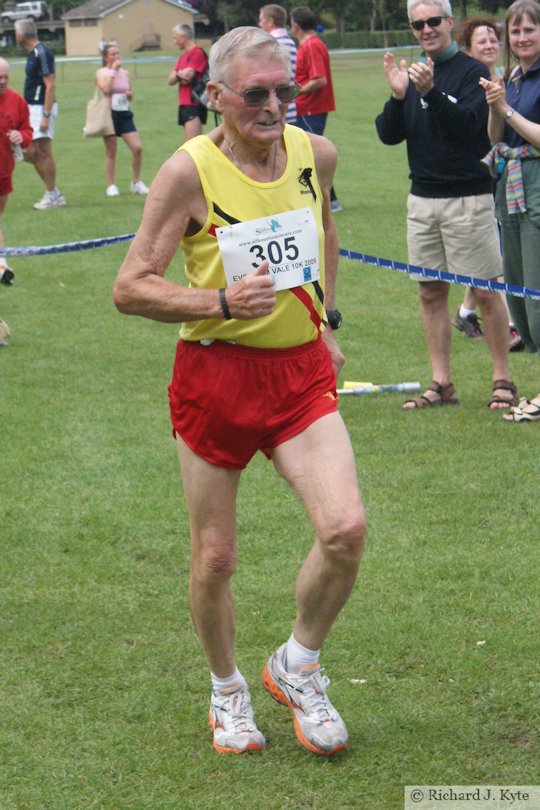 Runner 305, Evesham Vale 10K Race 2009