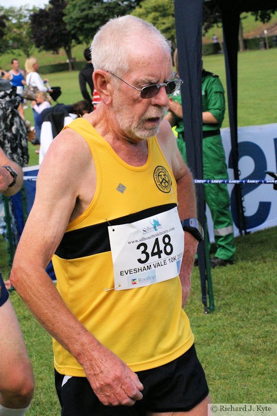 Runner 348, Evesham Vale 10K Race 2009