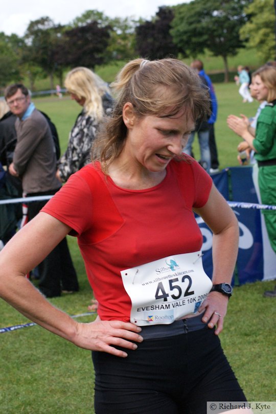 Runner 452, Evesham Vale 10K Race 2009