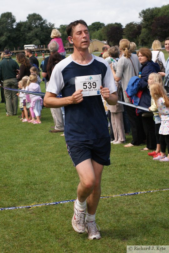 Runner 539, Evesham Vale 10K Race 2009