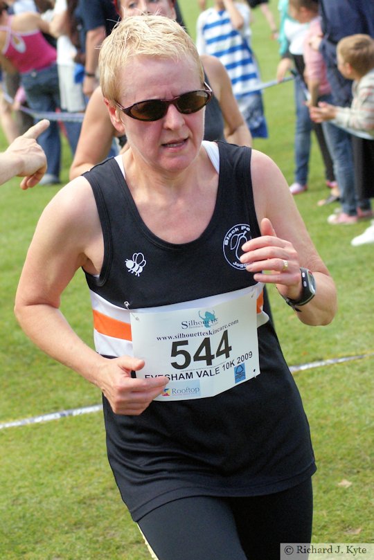 Runner 544, Evesham Vale 10K Race 2009