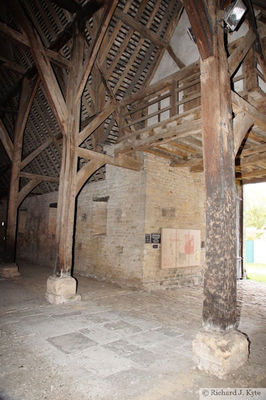 Looking towards the entrance, Bredon Barn, Worcestershire