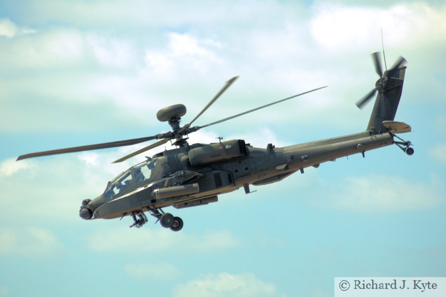 AgustaWestland AH-64 Apache Helicopter Gunship, Throckmorton Airshow 2013