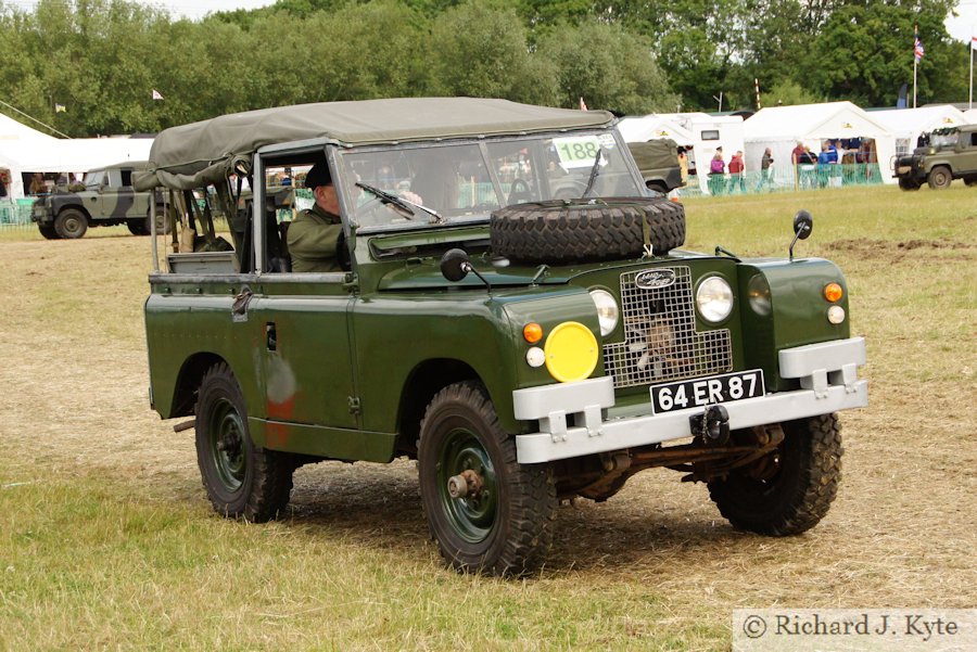 Exhibit Green 188 - Land Rover SWB IIA (64 ER 87), Wartime in the Vale 2015