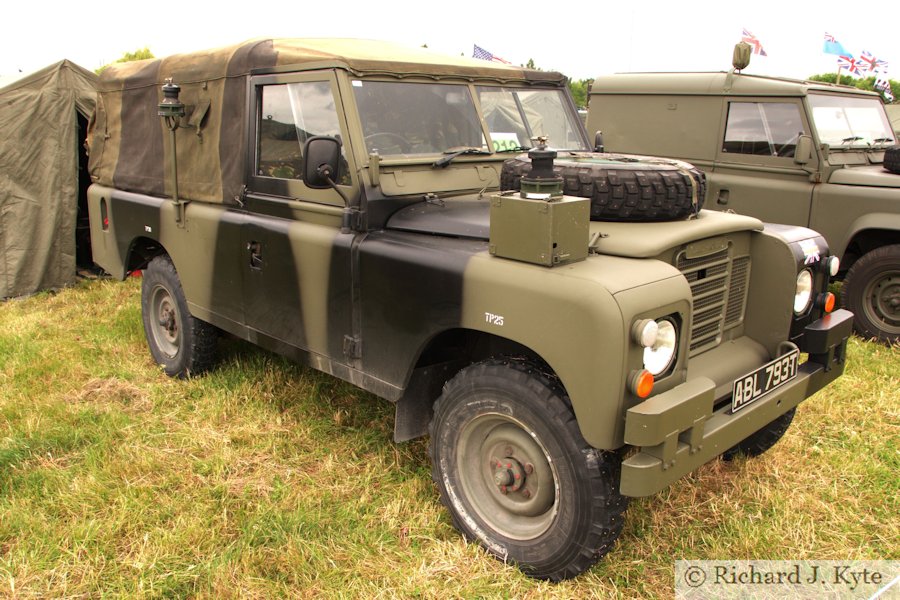 Exhibit Green 212 - Land Rover 109 FFR (ABL 793T), Wartime in the Vale 2015