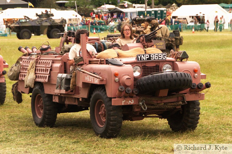 Exhibit Green 252 - Land Rover SAS Pink Panther (YNP 969G), Wartime in the Vale 2015