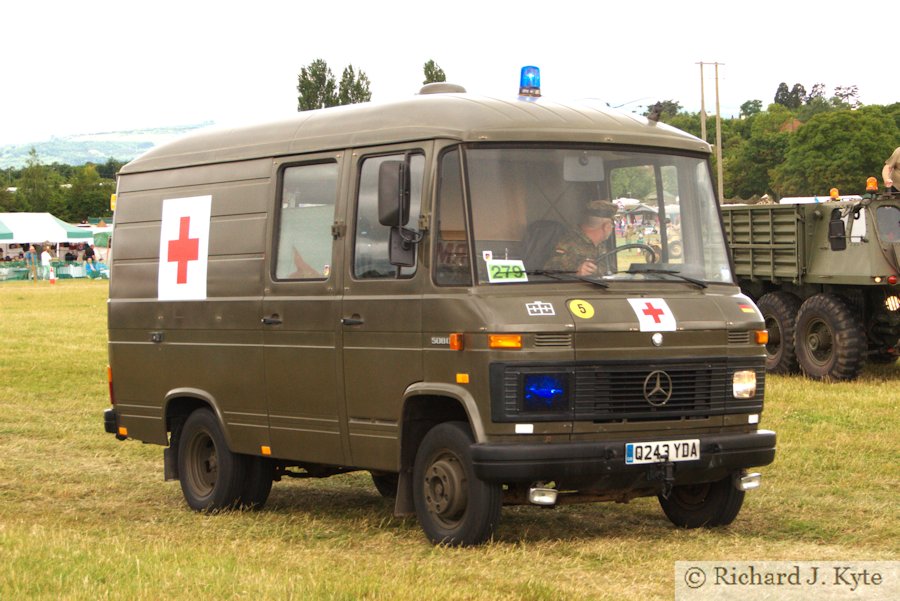 Exhibit Green 279 - Mercedes Benz L508 DG Ambulance (Q243 YDA), Wartime in the Vale 2015