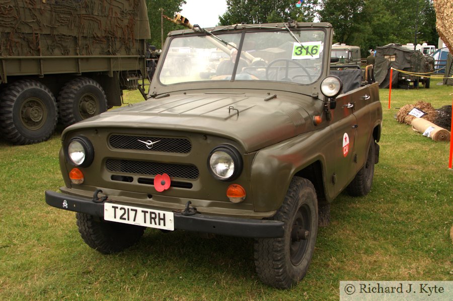 Exhibit Green 316 - UAZ 469B Jeep (T217 TRH), Wartime in the Vale 2015