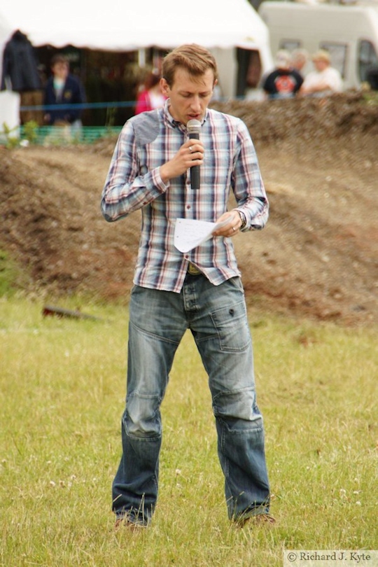 Commentator Tim Watson, Wartime in the Vale 2015