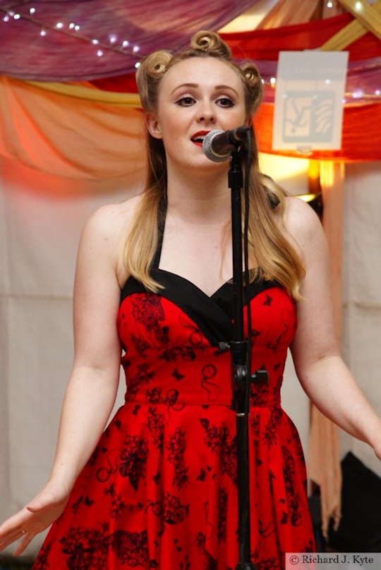 Georgia Treglown, The D-Day Dolls, Wartime in the Vale 2015