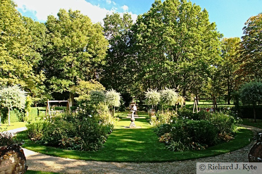 The Swinging Garden, Buscot Park, Oxfordshire