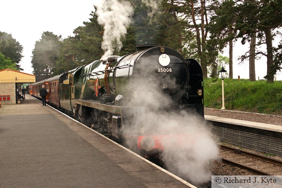 SR Merchant Navy Class no 35006 Peninsular & Oriental S. N. Co prepares to depart Cheltenham Racecourse, Gloucestershire Warwickshire Railway