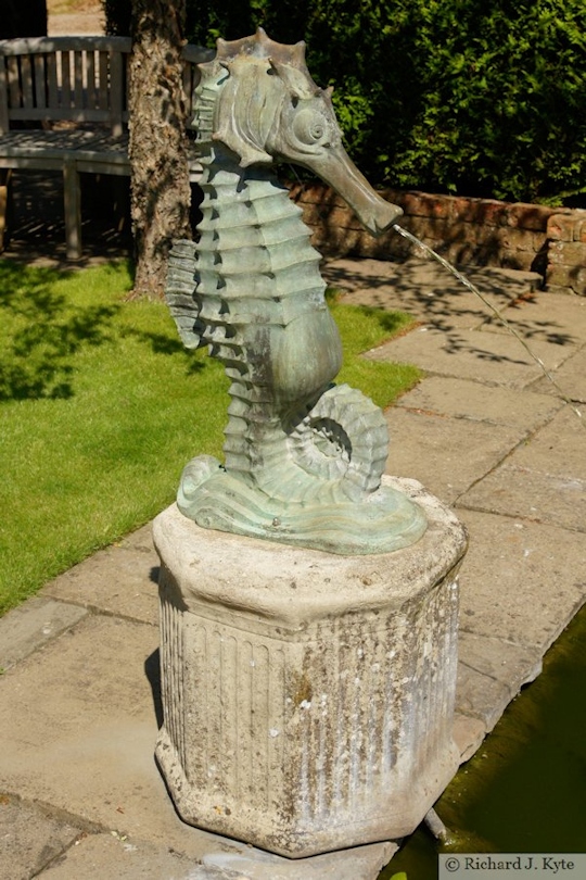 Sea Horse Fountain, Garden 32 : Mantoft, Eckington Flower Festival and Open Gardens 2017Sea Horse Fountain, Garden 32 : "Mantoft", Eckington Flower Festival and Open Gardens 2017