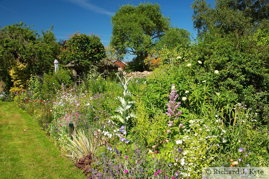Garden 33 : Upper End Lodge , Eckington Flower Festival and Open Gardens 2017