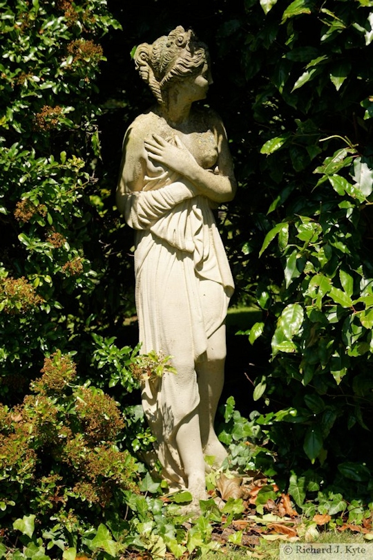 Statue, Garden 36 : "The Orchard", Eckington Flower Festival and Open Gardens 2017