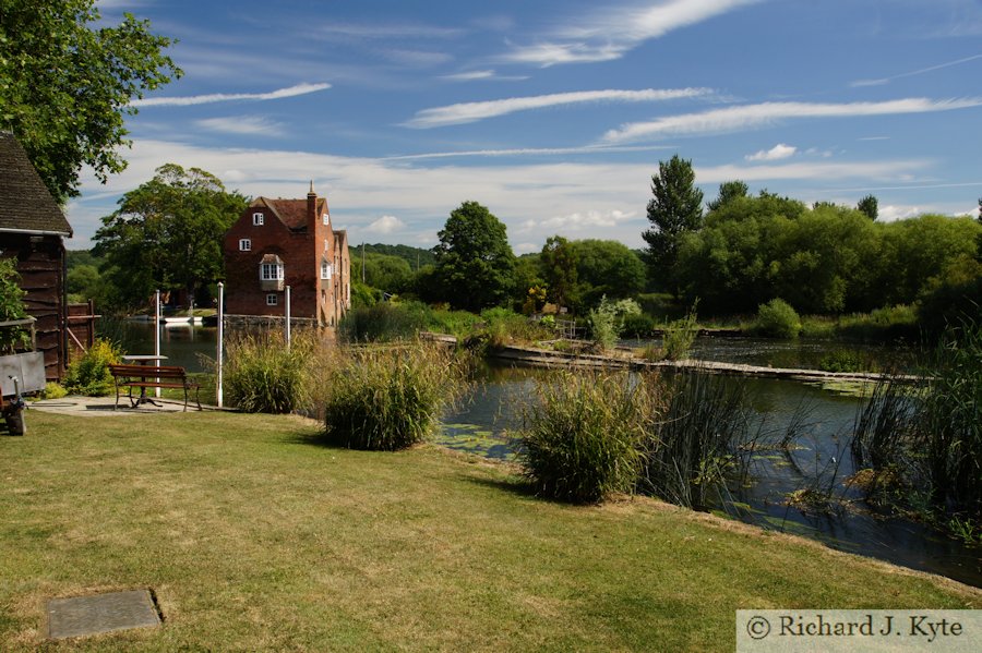 Looking across Fladbury Weir from Fladbury Mill Garden, Fladbury Walkabout 2017