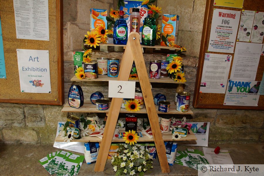 Flower Arrangement 2 : Food Bank, Fladbury Walkabout 2017