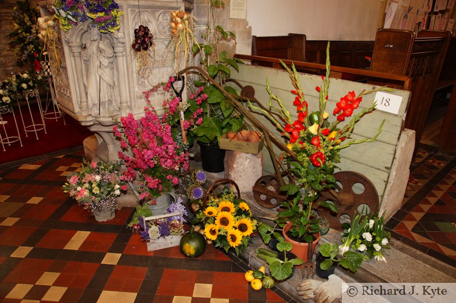 Flower Arrangement 18 : The Allotments, Fladbury Walkabout 2017