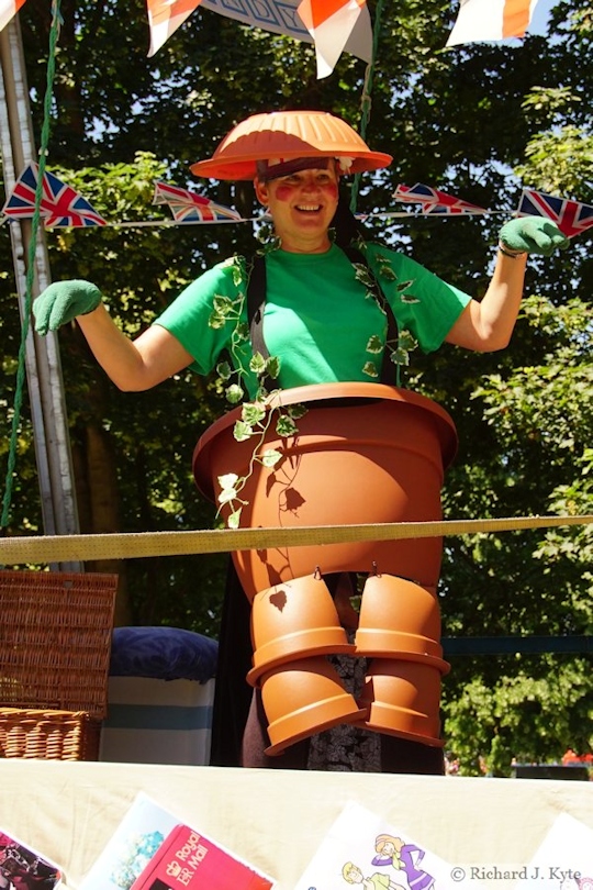 "Flowerpot Man", Evesham Carnival 2018