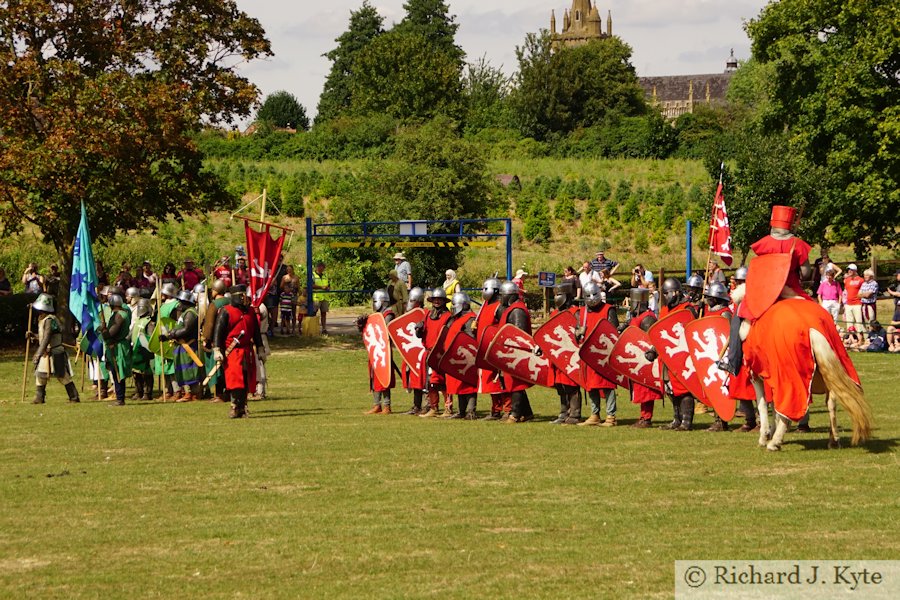 Battle of Evesham 2018 Re-enactment : De Montfort's army takes the field