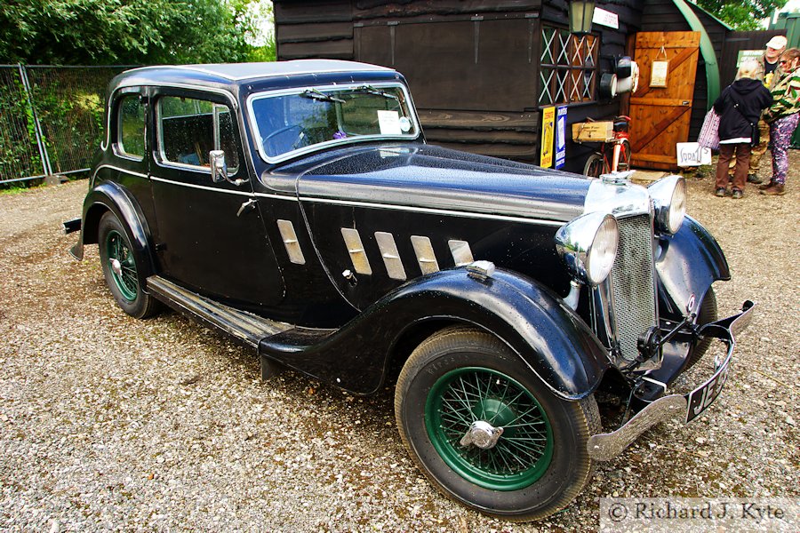 Standard Avon Special (JE 595), Wartime in the Vale 2019