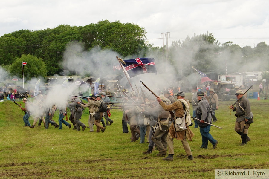 American Civil War Re-enactment - Confederate Troops fire on Union Position - Wartime in the Vale 2019